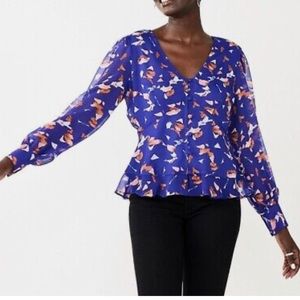 NWT Nine West blue v-neck long sleeve button-up blouse, size medium petite